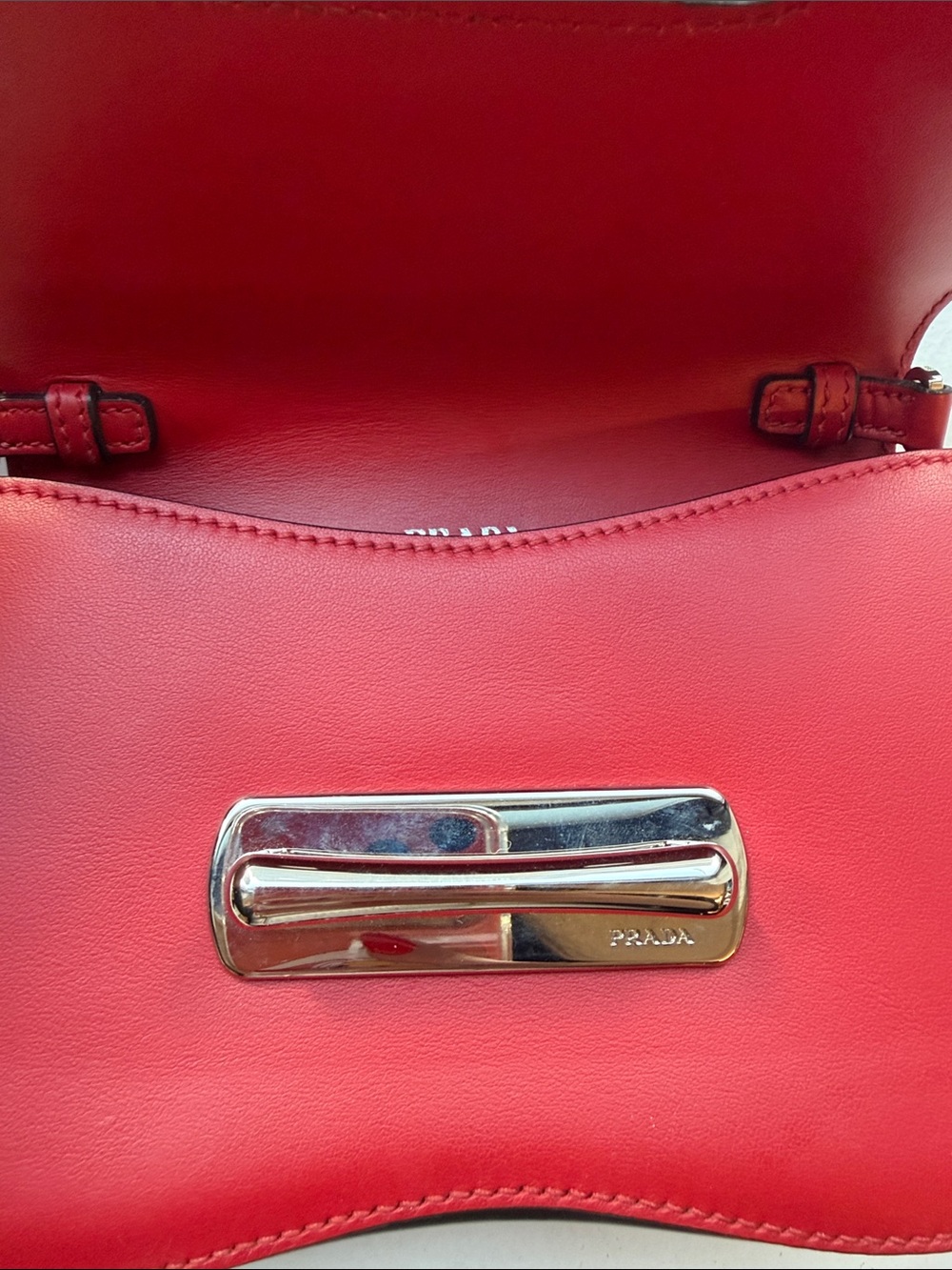 Prada Sidonie Red and Black leather Mini Shoulder/belt Bag - Picture 3 of 7